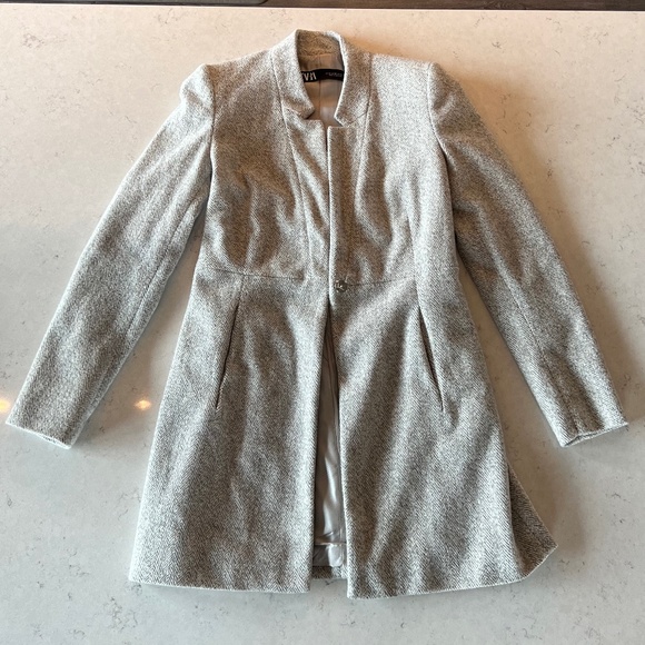 Zara Jackets & Blazers - Zara Grey Inverted Lapel Frock Collar Coat. XS.